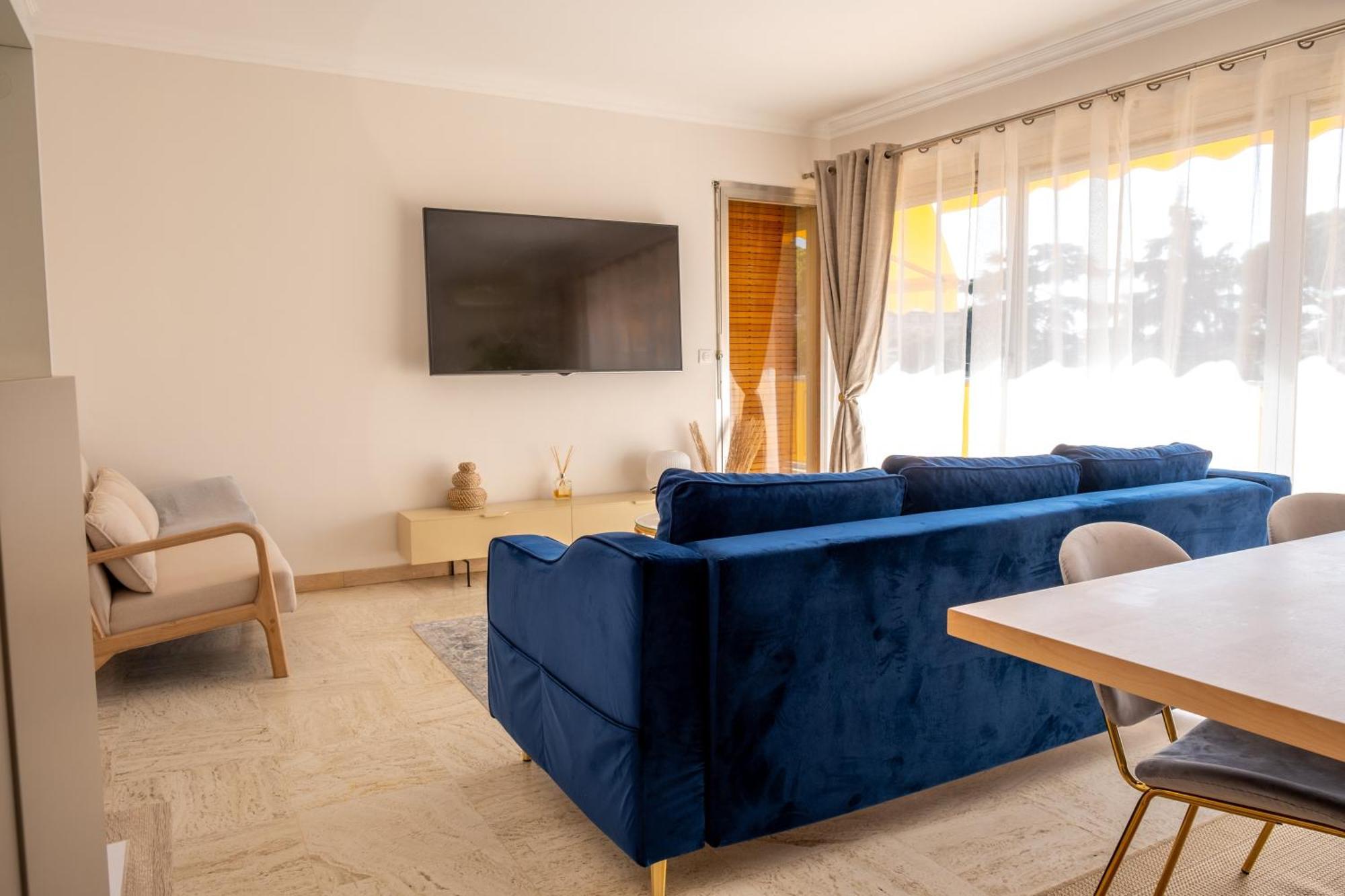 3 Pieces Au Coeur Du Cros De Apartment *